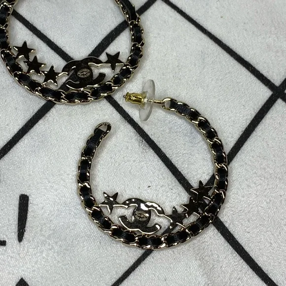 Chanel Black leather and stars Hoop Earrings - Picture 3 of 5